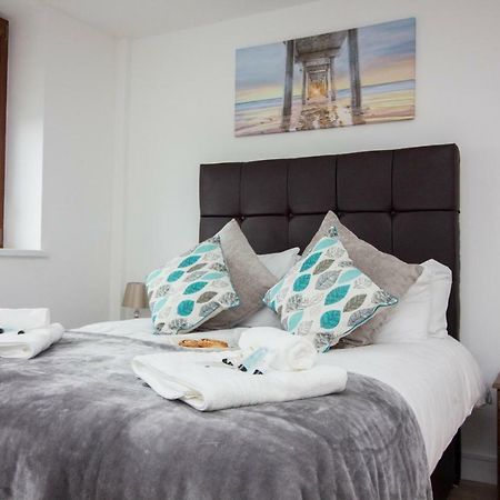 Trafalgar House Stoke-on-Trent Bagian luar foto
